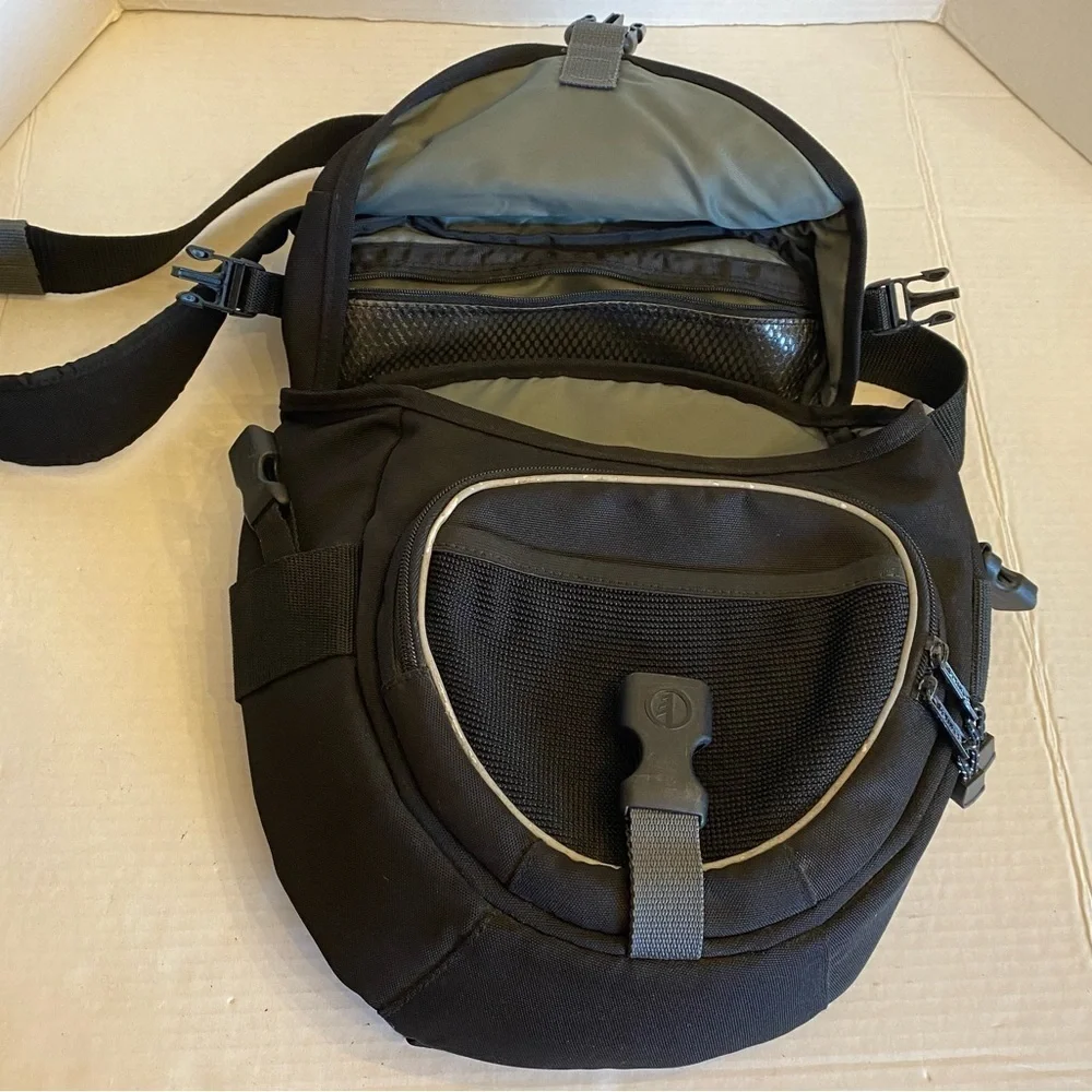 TAMRAC VELOCITY 7 PHOTO SLING PACK SLR CAMERA CASE BLACK BAG 5747